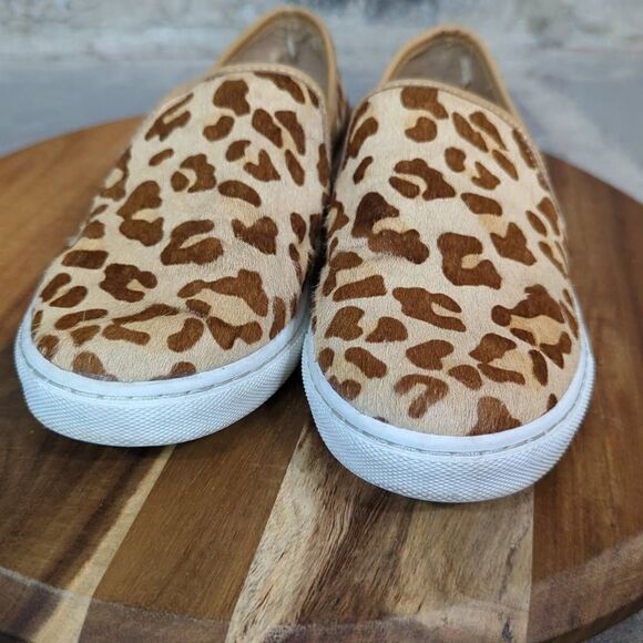 SPLENDID calf hair giraffe pattern‎ skater shoe woman's size 6.5 neutral slip on - Picture 5 of 12